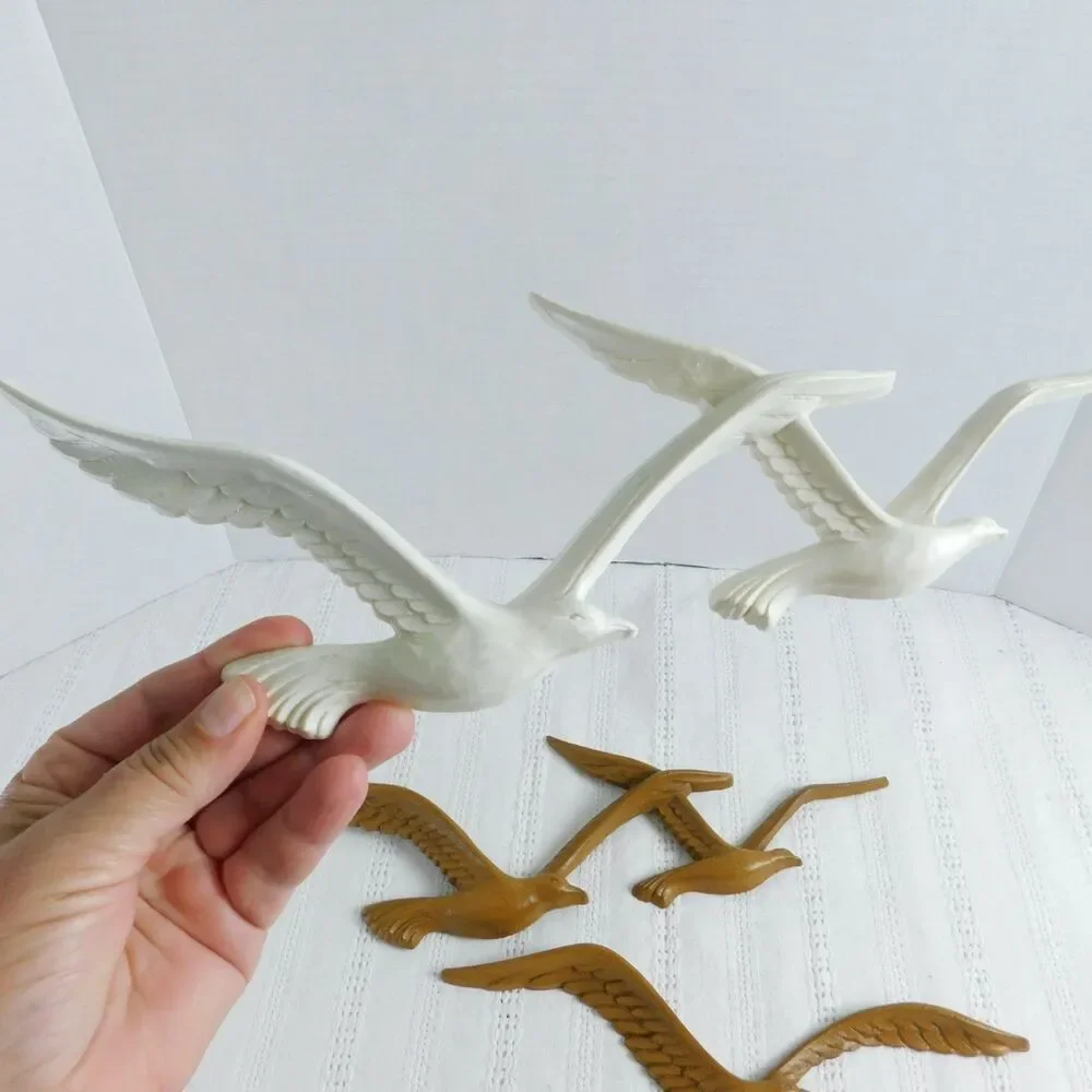 Flying Seagulls Homco MCM Lot of 4 Plastic Birds Retro White Brown Gulls Wall